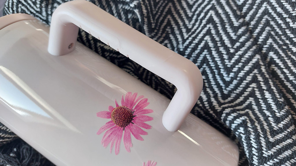 hrnek detail